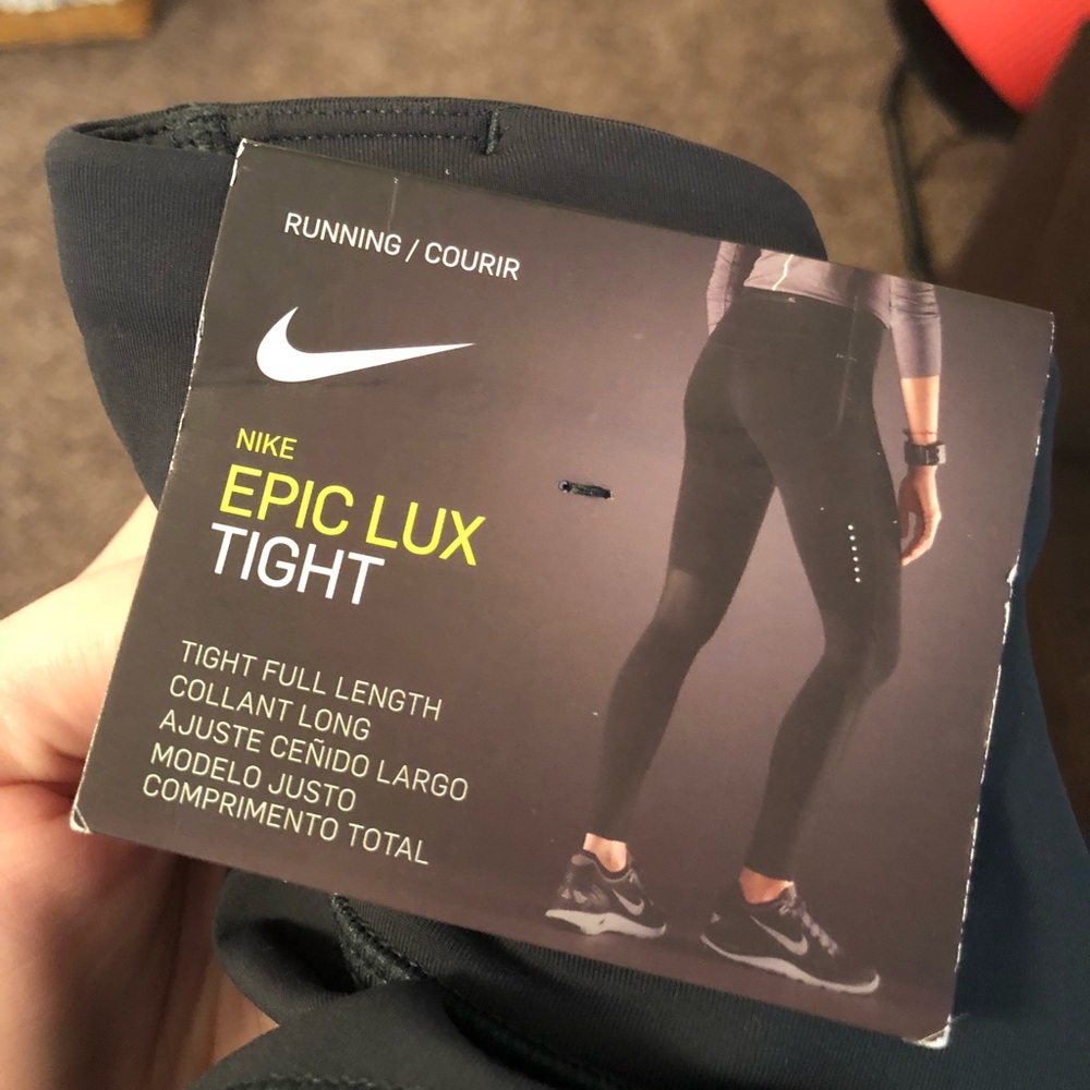 1 LEFT!! NWT Nike Forest Green Athletic Leggings - Picture 7 of 7